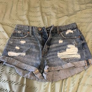 Aeropostale Mom Jean Shorts (size 4)